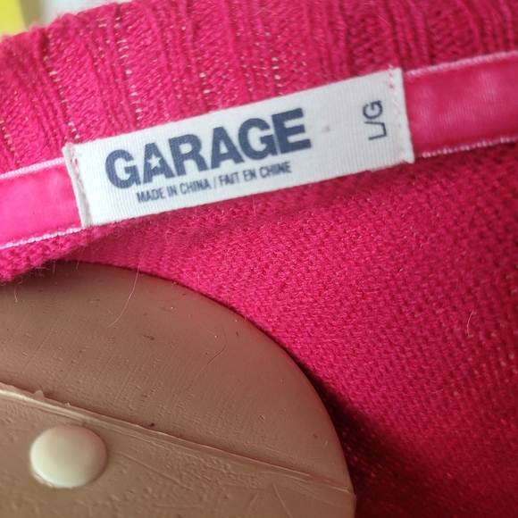 Garage v-neck Sweater - Picture 2 of 4